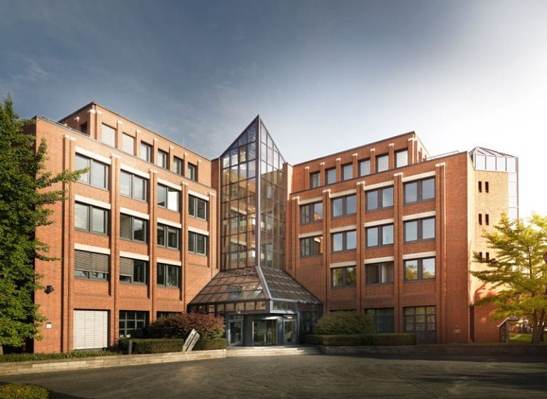 Hannover Re