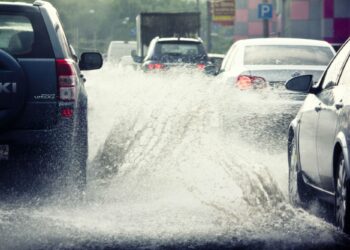 Comienza la temporada de lluvias, ¿tu auto está asegurado para esta situación?