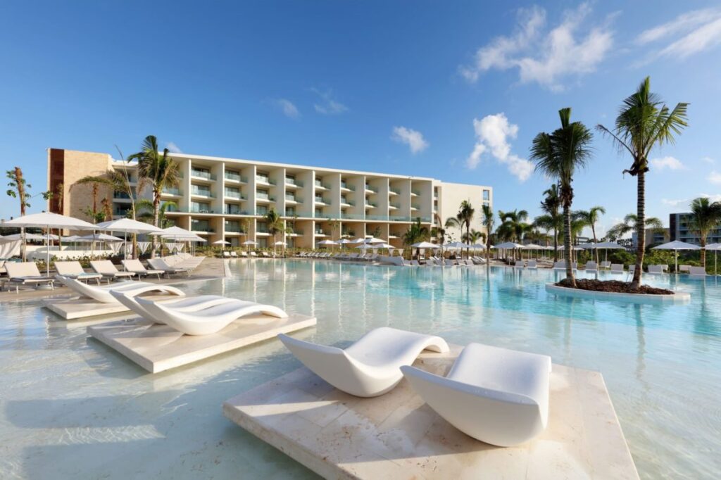 Hoteles ofrecen seguros de gastos por Covid-19