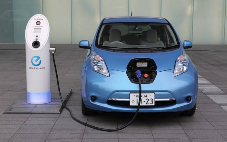 Aumenta venta de autos eléctricos en Europa pese a pandemia
