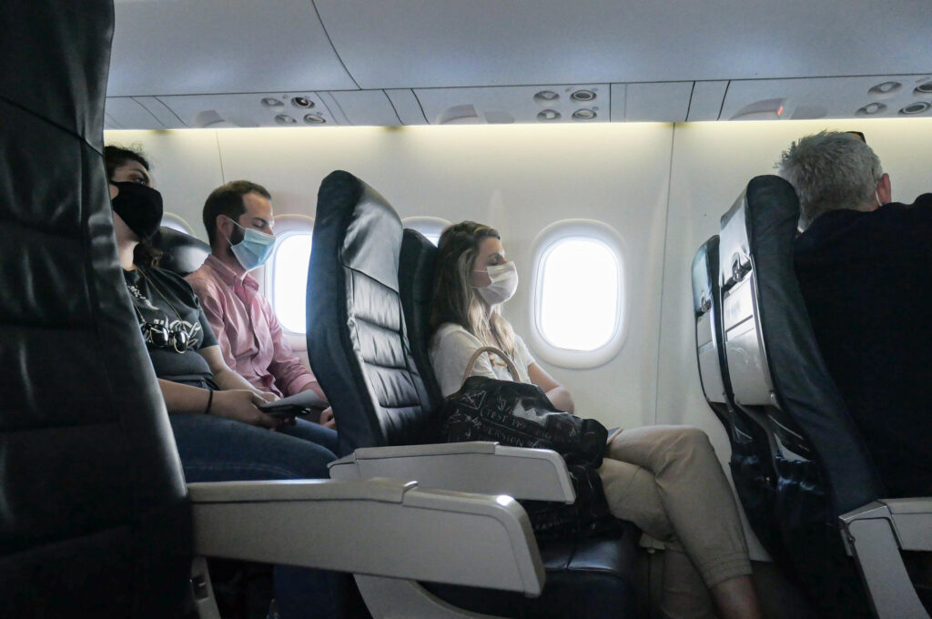 Tips para viajar en avión durante la pandemia