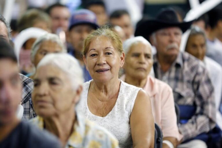 Estos son los mejores seguros de vida para personas mayores