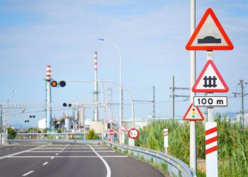 10/09/2020 El Port de Tarragona mejora la seguridad vial y ferroviaria con nueva señalización..

El Port de Tarragona ha implantado un nuevo proyecto de seguridad vial y ferroviaria interna con la inclusión de nueva señalización con el objetivo de mejorar la seguridad en la circulación de la red viaria y ferroviaria del puerto, ha informado la entidad en un comunicado este miércoles.

POLITICA CATALUÑA ESPAÑA EUROPA TARRAGONA ECONOMIA
PORT DE TARRAGONA