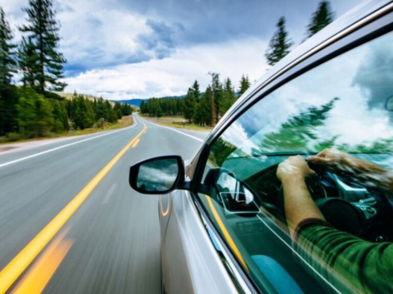 aspectos-debes-preocuparte-viajar-carretera-1200x900