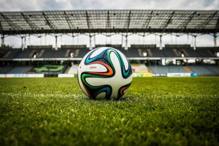 Aseguradora Yacyretá presentó el torneo Golazos 80 en Asunción para impulsar marca y comunidad con innovación.