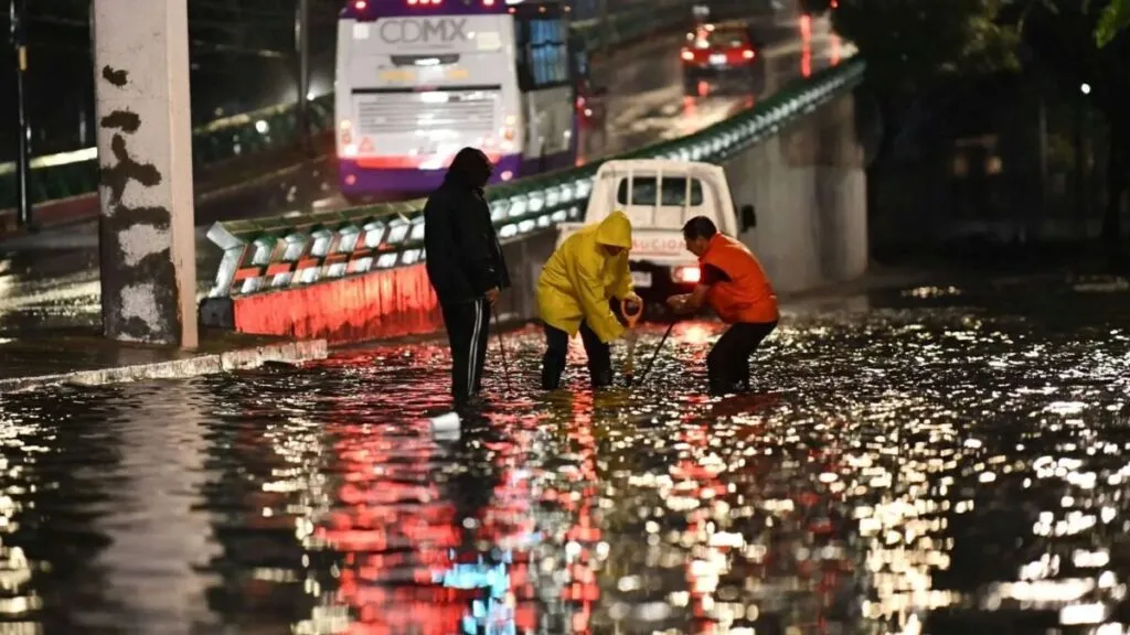 Seguro de riesgos meteorológicos en CDMX protege a alcaldías frente a lluvias, granizo y vientos con recursos inmediatos