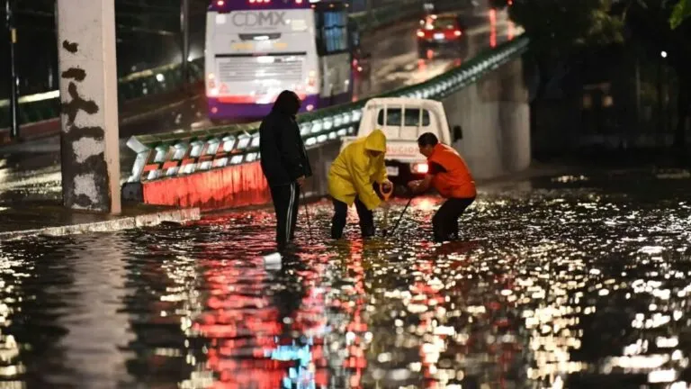 Seguro de riesgos meteorológicos en CDMX protege a alcaldías frente a lluvias, granizo y vientos con recursos inmediatos