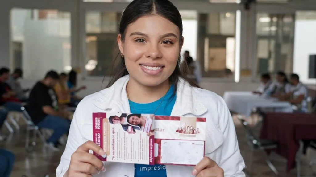 Beneficiarios del programa Jóvenes Construyendo el Futuro en México acceden a seguro médico con atención en salud y prevención