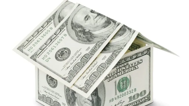 Cierre de gobierno en Estados Unidos afecta créditos hipotecarios y ventas de viviendas, generando incertidumbre en el mercado inmobiliario