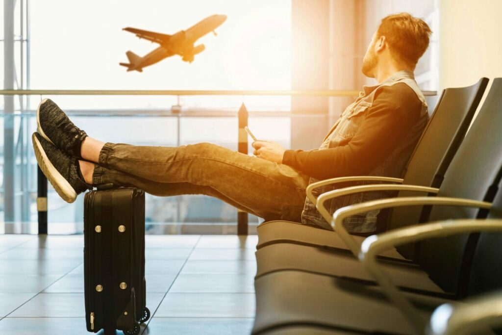 Rentabilidad del seguro de viaje afectada por el turismo y la inflación médica en España