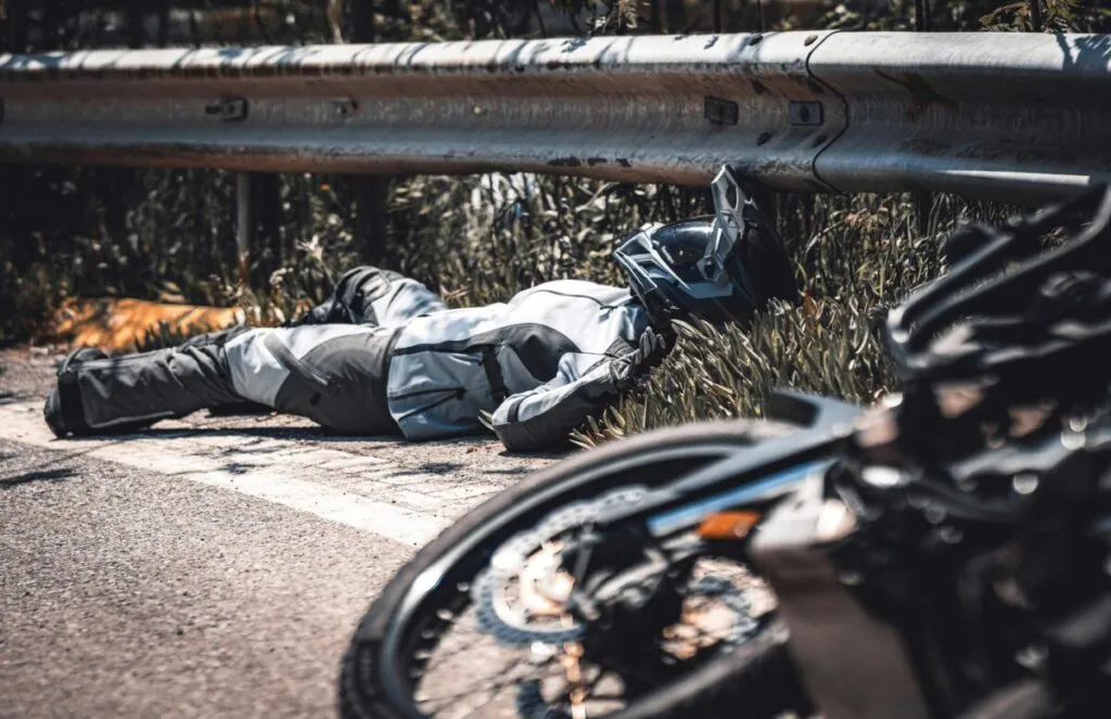 Aumento de accidentes viales en México, motociclistas en situación de riesgo vial urbano
