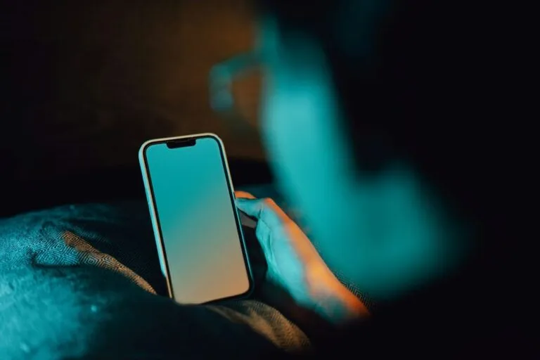 Dispositivos inteligentes como cámaras y asistentes virtuales, vulnerables ante incendios y robos en hogares conectados