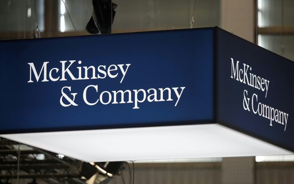 Riesgo reputacional en consultoría tras escándalos corporativos y procesos de recuperación institucional en Sudáfrica.