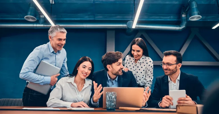 Ejecutivos del sector asegurador analizan estrategias para fortalecer seguros internacionales y líneas especializadas