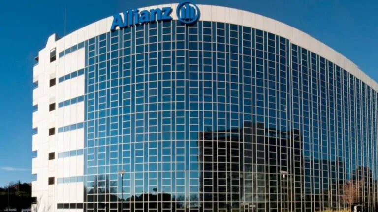 Ranking 2025 de aseguradoras más grandes del mundo con análisis de activos y valor de marca