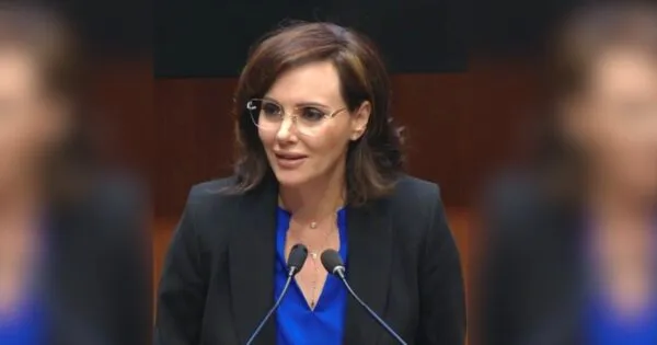 Lilly Téllez en el Senado