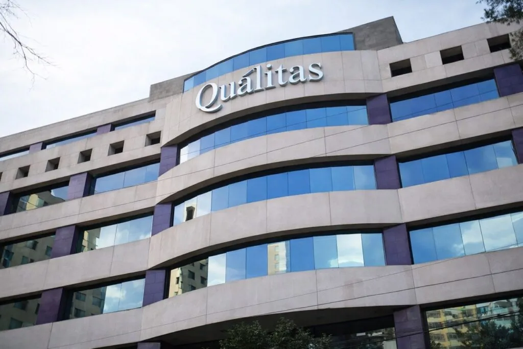 Edificio de Qualitas, aseguradora mexicana que ajustará precios de pólizas por cambios en el IVA