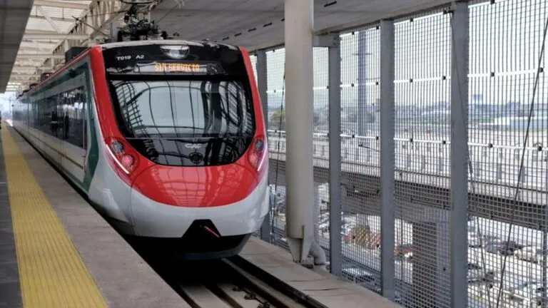 Seguros Atlas asegura operación del Tren Suburbano AIFA con cobertura integral de infraestructura y pasajeros