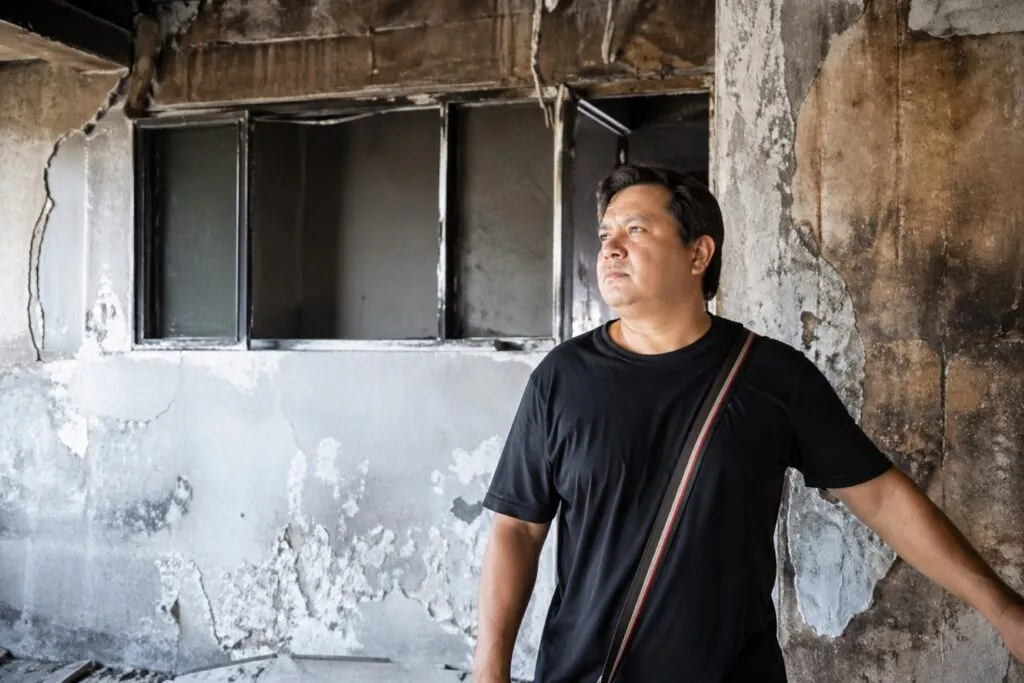 Afectados por explosión en Veracruz esperan respuesta de seguros Infonavit mientras departamentos habitables pero con daños estructurales