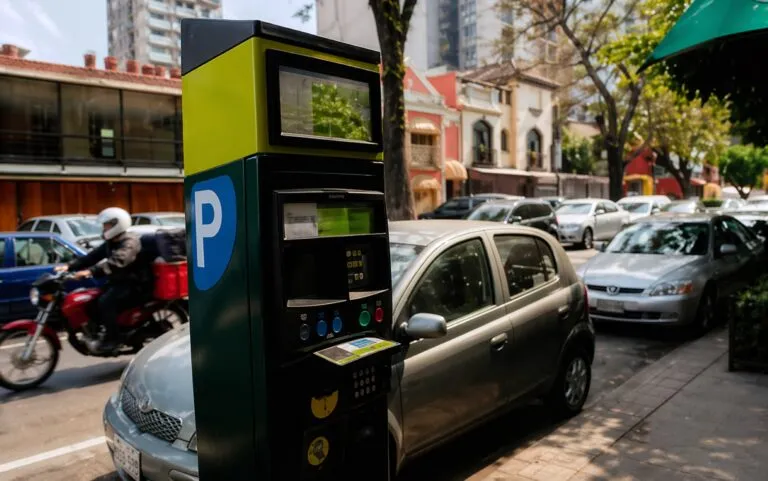 Parquímetros seguros con vigilancia urbana en San Luis Potosí para mejorar movilidad y reducir riesgos vehiculares