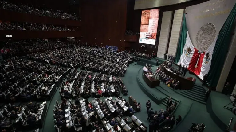 seguros privados en México bajo debate por reforma que busca mayor transparencia y regulación del sector
