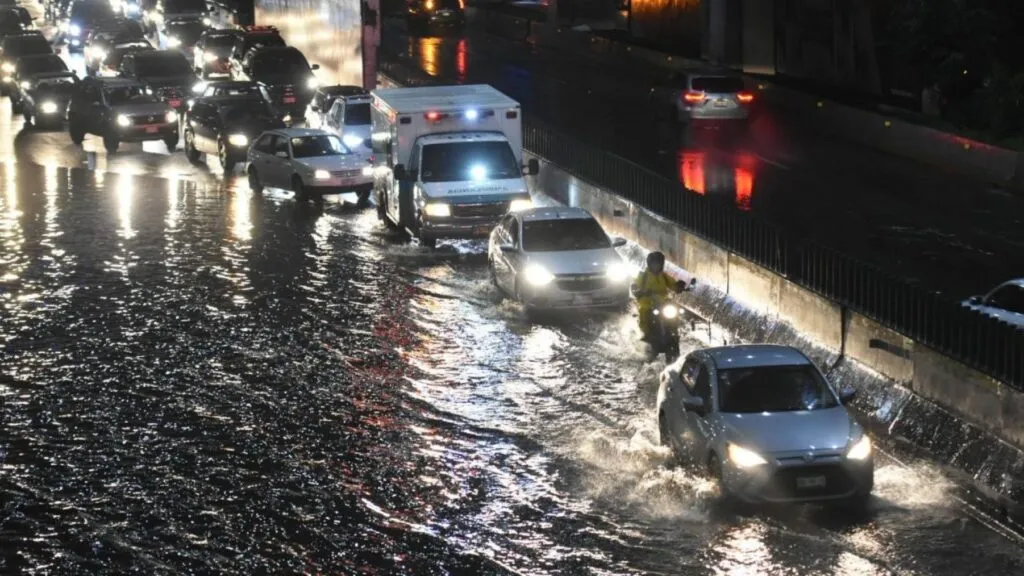 AMIS recomienda revisar seguros contra riesgos hidrometeorológicos antes de la temporada de lluvias en México