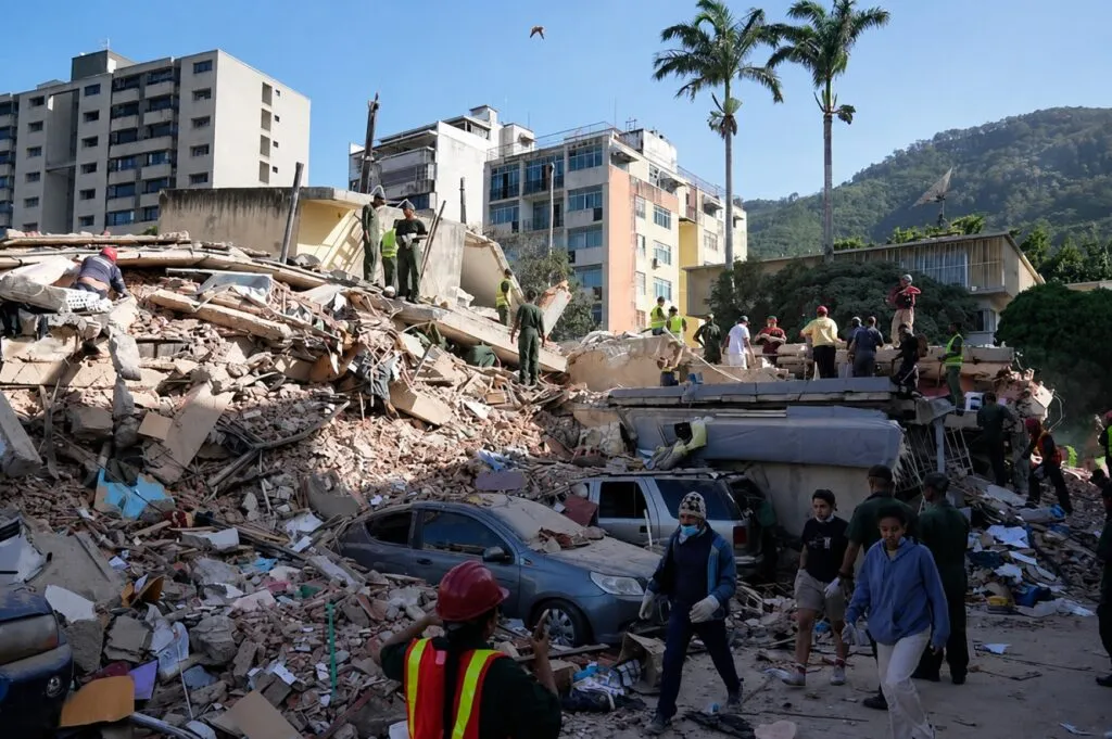Cobertura por terremotos en Venezuela con cinco días extra de protección para viajeros asegurados de IATI Seguros.