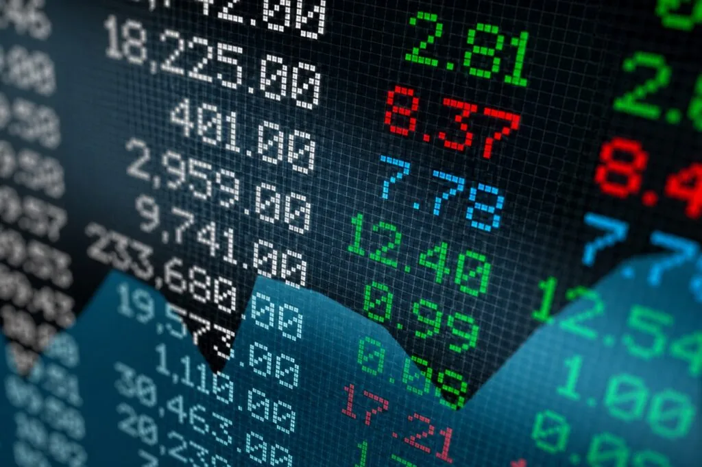 Acciones de seguros suben tras la mejora en la guía financiera de UnitedHealth en Estados Unidos