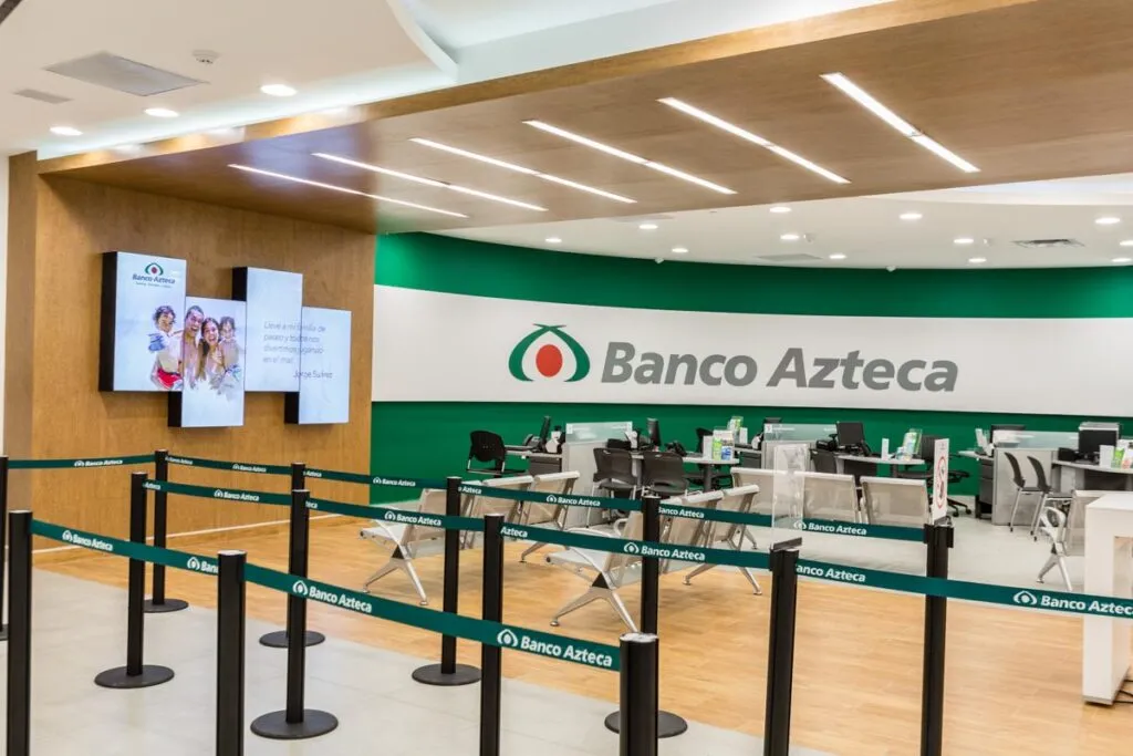 Banco Azteca elimina comisiones en envíos a Venezuela tras sismos