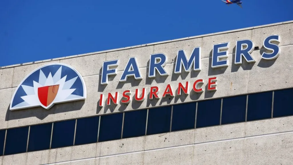 Farmers Insurance reduce tareas rutinarias con inteligencia artificial y libera 16.4 millones de horas anuales para sus agentes