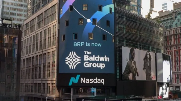 Baldwin Group dejará la bolsa tras un acuerdo por $7,700 millones para acelerar inversiones en tecnología e inteligencia artificial
