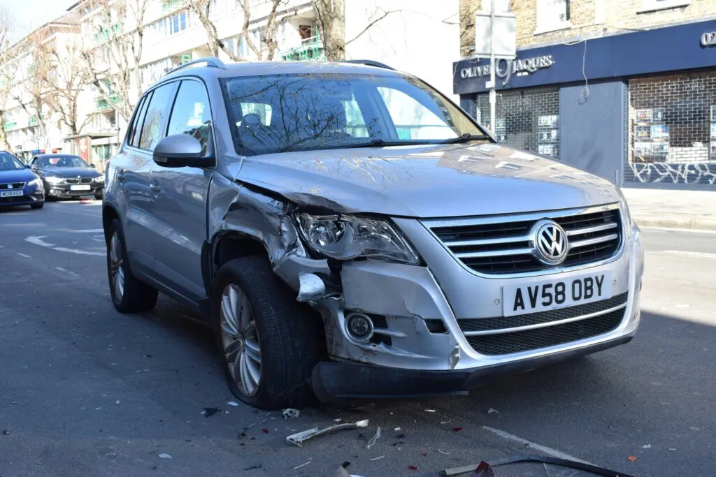 Reclamo al seguro tras un accidente vial requiere reunir pruebas del siniestro