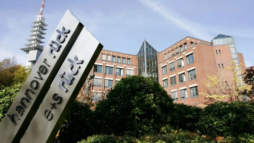 Fitch mejora la perspectiva de Hannover Re y E+S Re por su fortaleza financiera, elevada solvencia y rentabilidad sostenida
