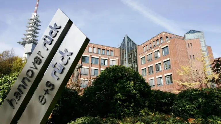 Fitch mejora la perspectiva de Hannover Re y E+S Re por su fortaleza financiera, elevada solvencia y rentabilidad sostenida